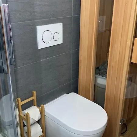 Apartament Aaa Allegra Rojo With Mountain View Scuol