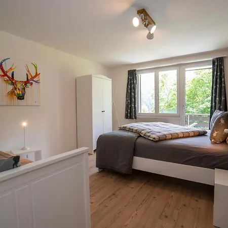 Aaa Allegra Rojo With Mountain View *